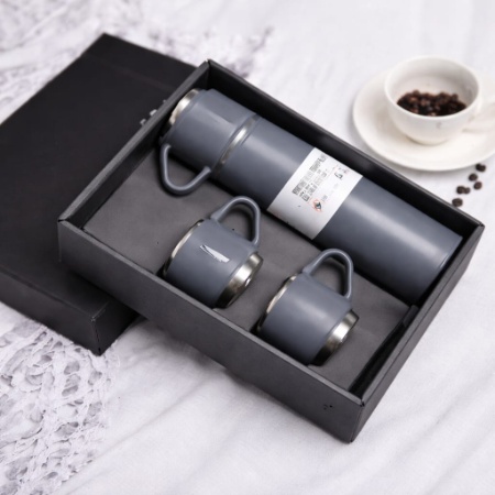 TERMO TÉRMICO CON 3 VASOS GRIS